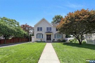 45 Highland Ave, Emerson, NJ 07630