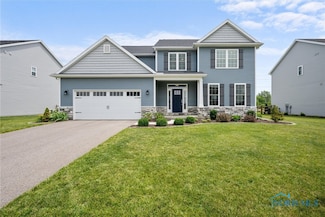 5140 Rock Creek Dr, Sylvania, OH 43560