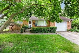 4144 Hillcrest Dr, Warren, MI 48092