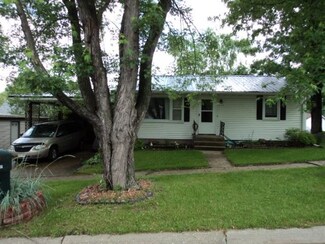 538 E South St, Richland Center, WI 53581