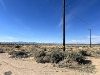 Hooker Dr, California City, CA 93505