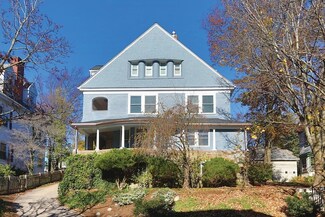 147 Salisbury Rd Unit 147, Brookline, MA 02445