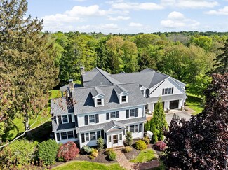 148 Pond St, Cohasset, MA 02025