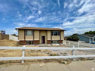 5586 W Highwood Dr, Salt Lake City, UT 84118