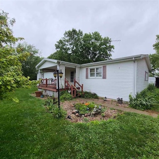 6176 W 300 S, Farmland, IN 47340