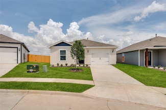 1412 Reiner Dr, Crandall, TX 75114