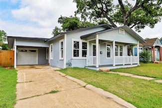 913 E Pulaski St, Fort Worth, TX 76104