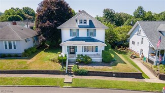 1419 Elm St, Coshocton, OH 43812