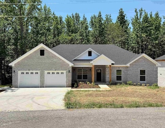450 Horseshoe Hills Dr, Killen, AL 35645