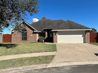 113 Eagle Nest Ct, Richwood, TX 77566