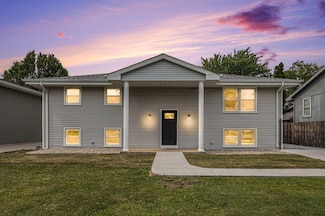 1819 Magnolia Ln, Munster, IN 46321