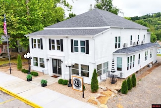110 Mclean Ave, Cotter, AR 72626