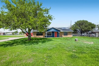 7744 Nine Mile Bridge Rd, Fort Worth, TX 76135