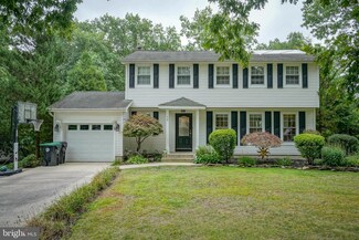 12 Winfield Dr, Berlin, NJ 08009