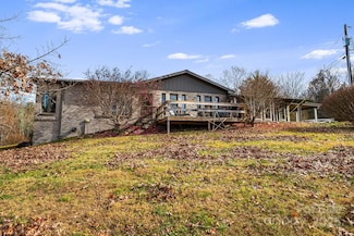 197 Roland Hill Rd, Burnsville, NC 28714