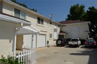 3195 Royal Oaks Dr, Thousand Oaks, CA 91362