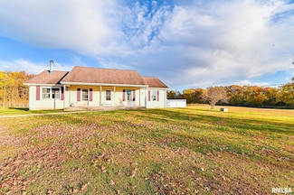 8810 S Mapleton Rd, Mapleton, IL 61547