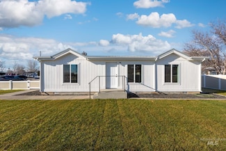 103 W 1st St, Fruitland, ID 83619