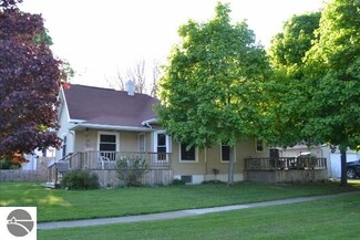 121 E Prospect St, Saint Louis, MI 48880
