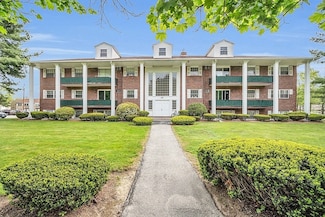 237 N Main St Unit 5, Andover, MA 01810