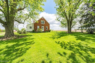 12305 Beard Rd, New Springfield, OH 44443