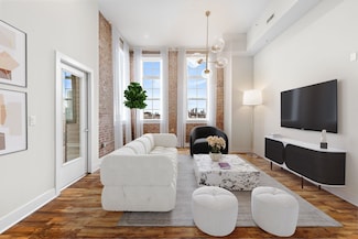 6200 Hudson Ave Unit 210, West New York, NJ 07093