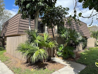 308 3rd Ct, Palm Beach Gardens, FL 33410
