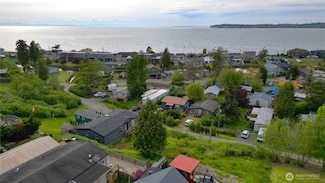 7530 Wooldridge Dr, Blaine, WA 98230