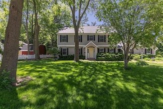 1311 W 2nd St, Pella, IA 50219