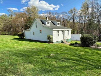 2848 Woolen Mills Rd, Albright, WV 26519
