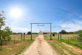 7850 Fm1549, Bigfoot, TX 78005