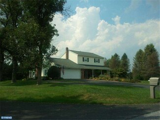 468 Sheridan Rd, Womelsdorf, PA 19567