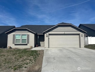 1360 E Nen Dr, Moses Lake, WA 98837