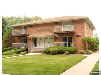 15 Cottage St Unit Bldg 19 - Un, Midland Park, NJ 07432