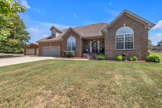 1504 Lindsey Ln, Chapel Hill, TN 37034