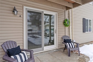 132 Fordson Ave Unit 4, Cranston, RI 02910