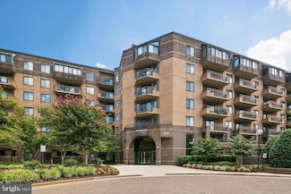 2111 Wisconsin Ave NW Unit 513, Washington, DC 20007