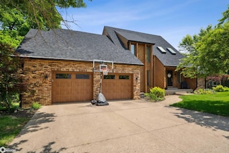 3212 Crystal Dr, Burlington, IA 52601