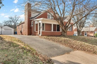 921 Mcpherson Ave, Alton, IL 62002