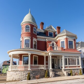 72 Belmont St, Fall River, MA 02720