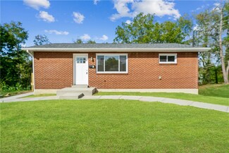 7 Lentz Ct, Irwin, PA 15642
