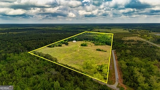 423 Coweta Heard Rd, Hogansville, GA 30230