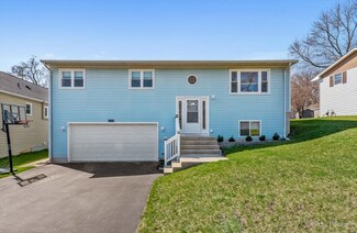 6207 Silver Lake Trail, Cary, IL 60013
