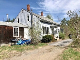 52 Brookline St, Townsend, MA 01469