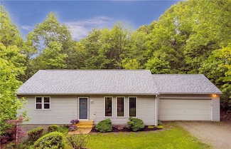 1860 Washington Rd, Apollo, PA 15613