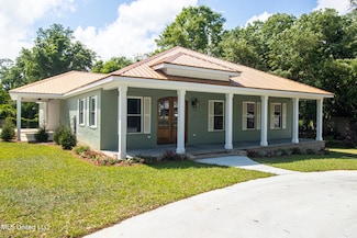 5 Hanging Oak Cir, Gulfport, MS 39507