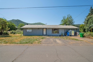 1382 4th Ave, Gold Hill, OR 97525