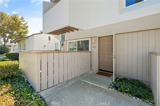 329 Surry Ct, Brea, CA 92821