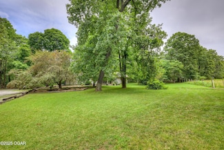 5915 Goldfinch Rd, Joplin, MO 64804