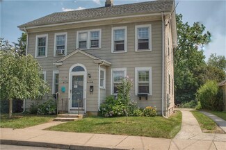 114 King St, Warwick, RI 02886